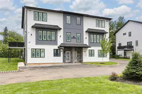 19 Old Nyack Tpke #201, Ramapo, NY 10952