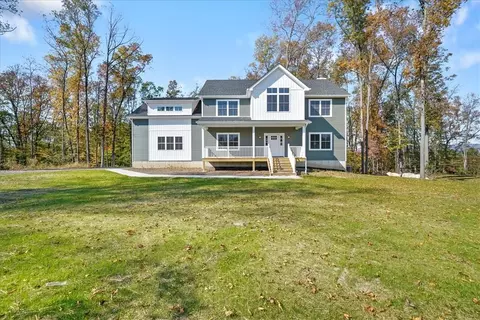 49 Morrow Ct, Walden, NY 12586