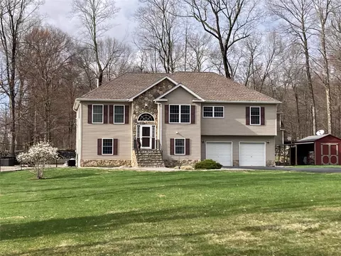 223 Rabbit Run Rd, Clintondale, NY 12515