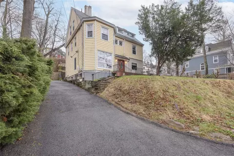 9 Aqueduct Pl, Yonkers, NY 10701