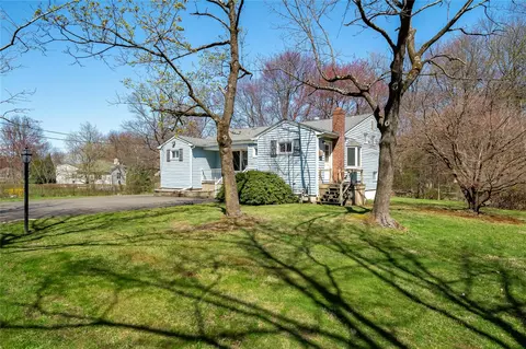 168 N Middletown Rd N, Clarkstown, NY 10954