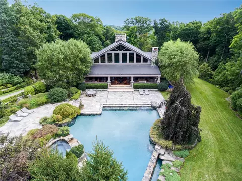 68 Quarry Ln, Bedford, NY 10506