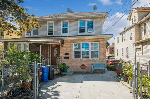 27-32 Mcintosh St, New York, NY 11369
