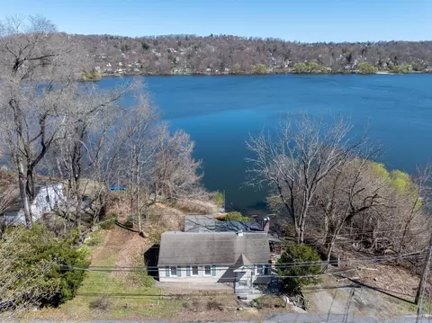 215 Haviland Dr, Patterson, NY 12563