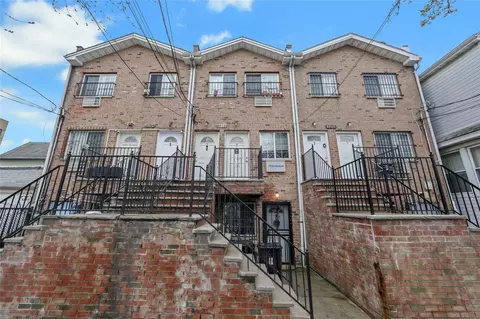 2470 Glebe Ave, New York, NY 10461