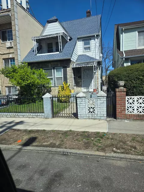 189-21 117th Rd, New York, NY 11412
