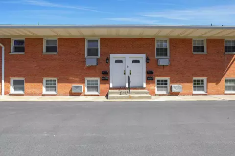 6 Alpine #D, Wappinger, NY 12590