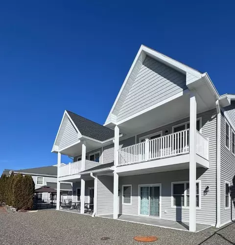 34 Marina Dr, Catskill, NY 12414