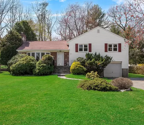 193 Pinewood Rd, Greenburgh, NY 10530