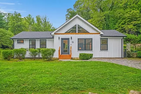15 Lincoln Rd, Cortlandt, NY 10520