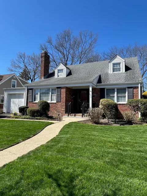 1598 Benedict Pl, Baldwin, NY 11510
