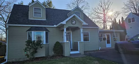 50 Bedford Ave, Middletown, NY 10940