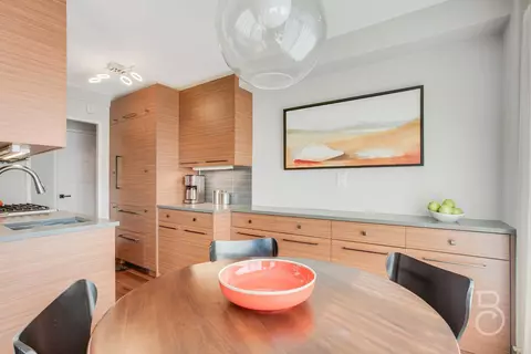 33-55 14th St #15B, New York, NY 11106