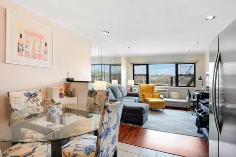 2261 Palmer Ave #4P, New Rochelle, NY 10801