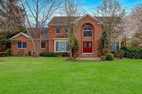 3 The Hunt, Saint James, NY 11780