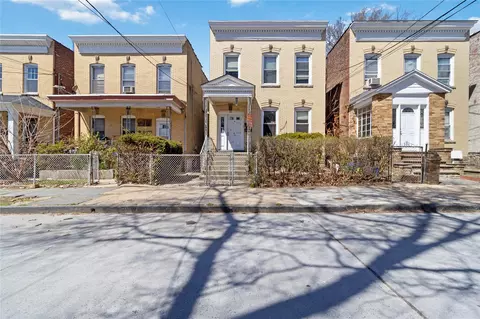 438 Locust St, Mount Vernon, NY 10552