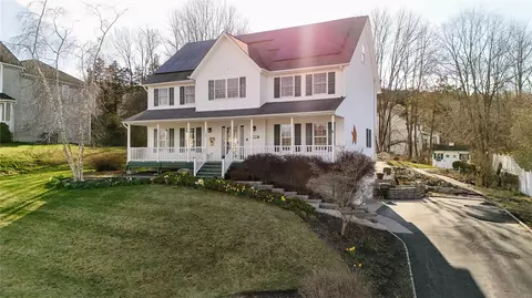 174 Creamery Pond Rd, Chester, NY 10918