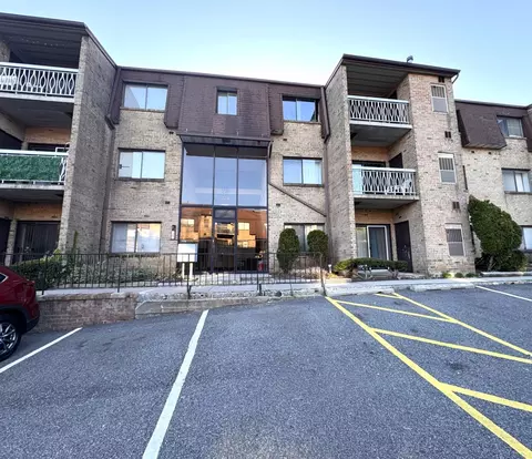 714 Kennedy Dr, Ramapo, NY 10977