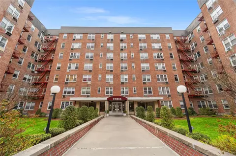 3 Sadore Ln #4G, Yonkers, NY 10710