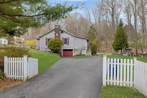 59 Belden Rd, Carmel, NY 10512