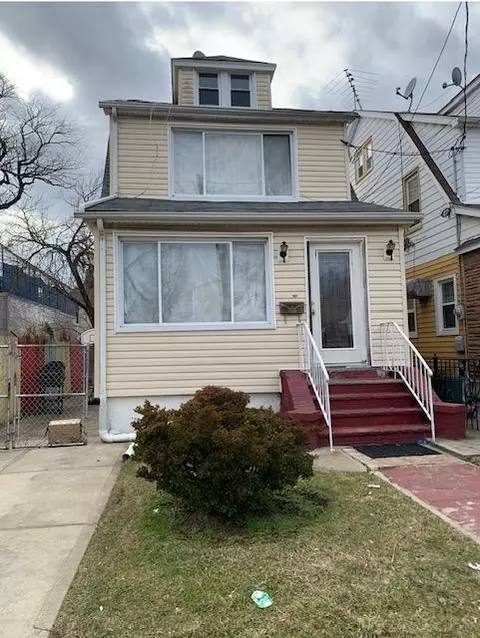 116-42 196th St, New York, NY 11412