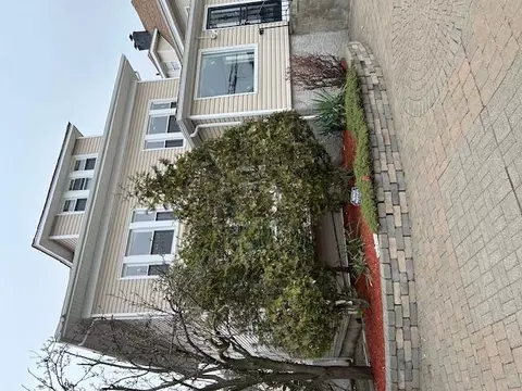 315 Beach 29th St, Far Rockaway, NY 11691