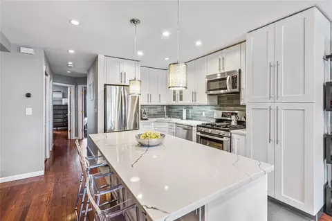 6420 Perry Ave, Maspeth, NY 11378