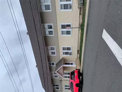 32 Mountain Ave, Ramapo, NY 10931