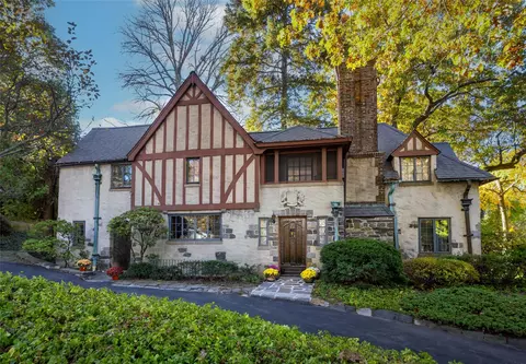 71 Flower Ave, Greenburgh, NY 10706