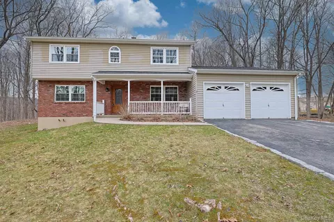 78 Pickerel Rd, Monroe, NY 10950