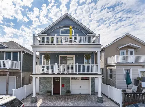 31 Tennessee Ave, Long Beach, NY 11561