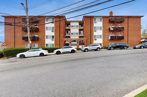 900 Midland Ave #1A, Yonkers, NY 10704