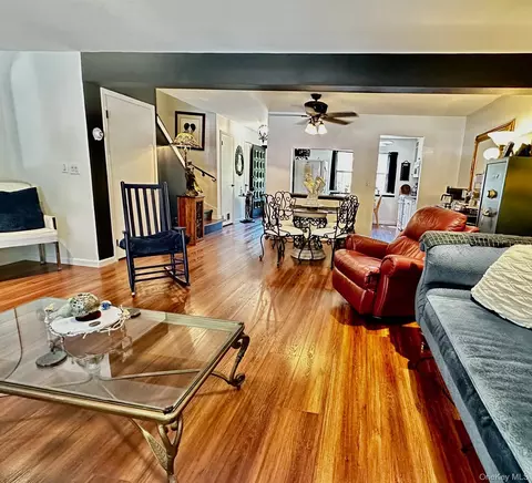 76 Yorkshire Dr, Ramapo, NY 10901
