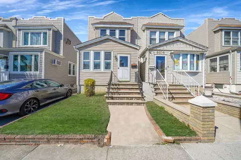 69-16 68th St, New York, NY 11385