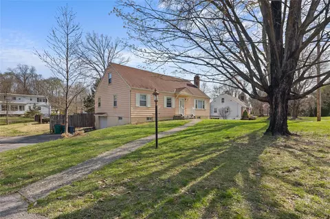 231 Wilbur Blvd, Poughkeepsie, NY 12603