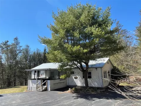 58 Baker Rd, Bearsville, NY 12409