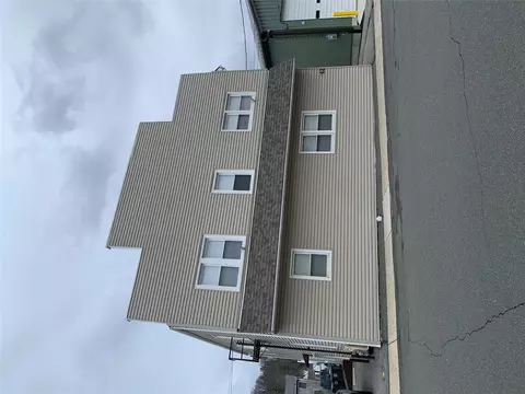 42 5th 5th Ave, Ramapo, NY 10931
