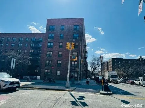 134-34 Franklin Ave #4G, New York, NY 11355