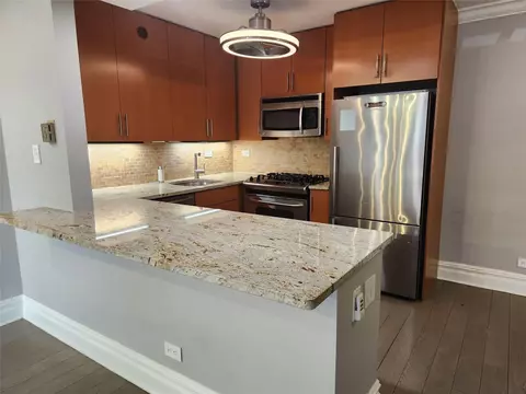18-05 215th St #3K, New York, NY 11360