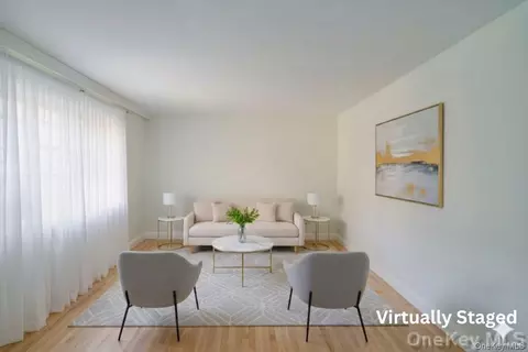 78-35 147th St #2E, Flushing, NY 11367
