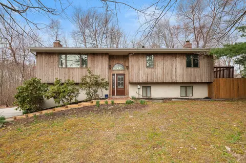 120 Moores Hill Rd, New Windsor, NY 12553
