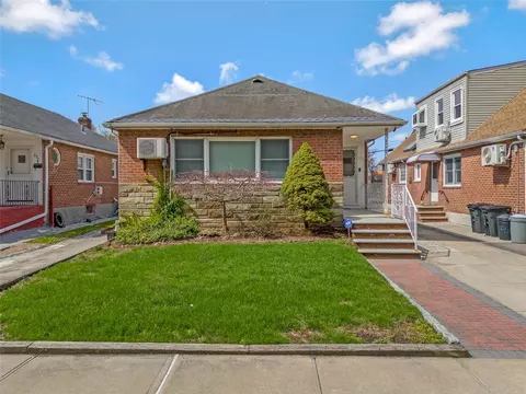 6974 230th St, New York, NY 11364