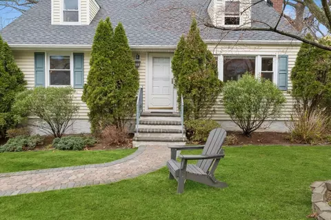 1164 Dobbs Ferry Rd, Greenburgh, NY 10607