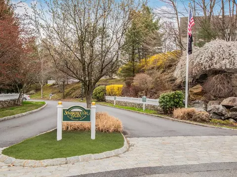 203 Glenwood Dr, Briarcliff Manor, NY 10510