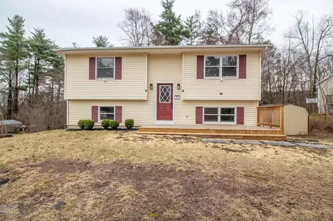 11 Old Farm Rd, Napanoch, NY 12458