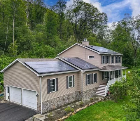 310 Route 9d, Beacon, NY 12508