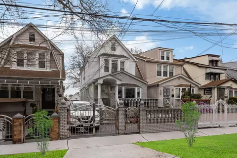 12509 Linden Blvd, New York, NY 11420