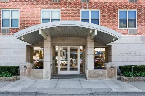 410 E Broadway #5C, Long Beach, NY 11561