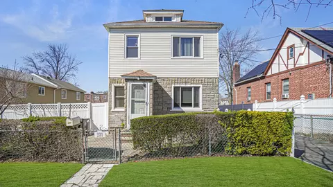231 Blair Ave, New York, NY 10465