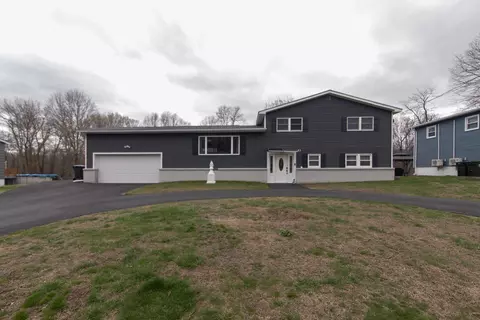 331 Lake Vue Dr, Montgomery, NY 12549